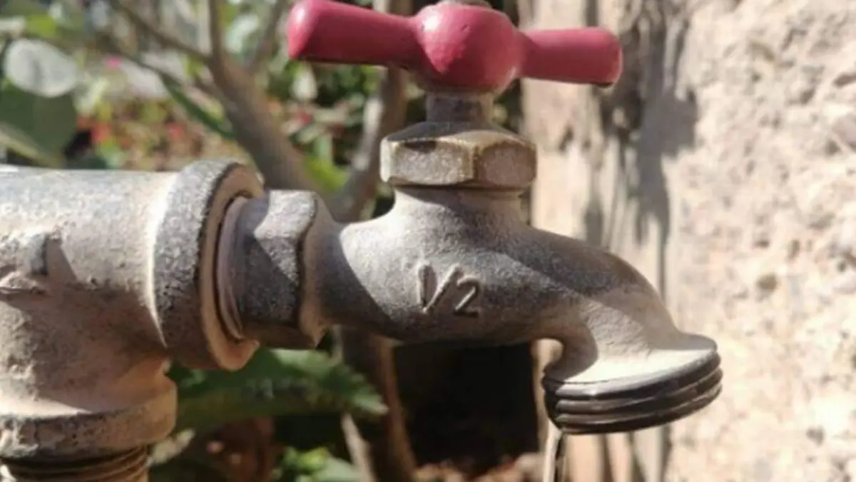 llave de agua